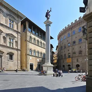 Tornabuoni In Firenze